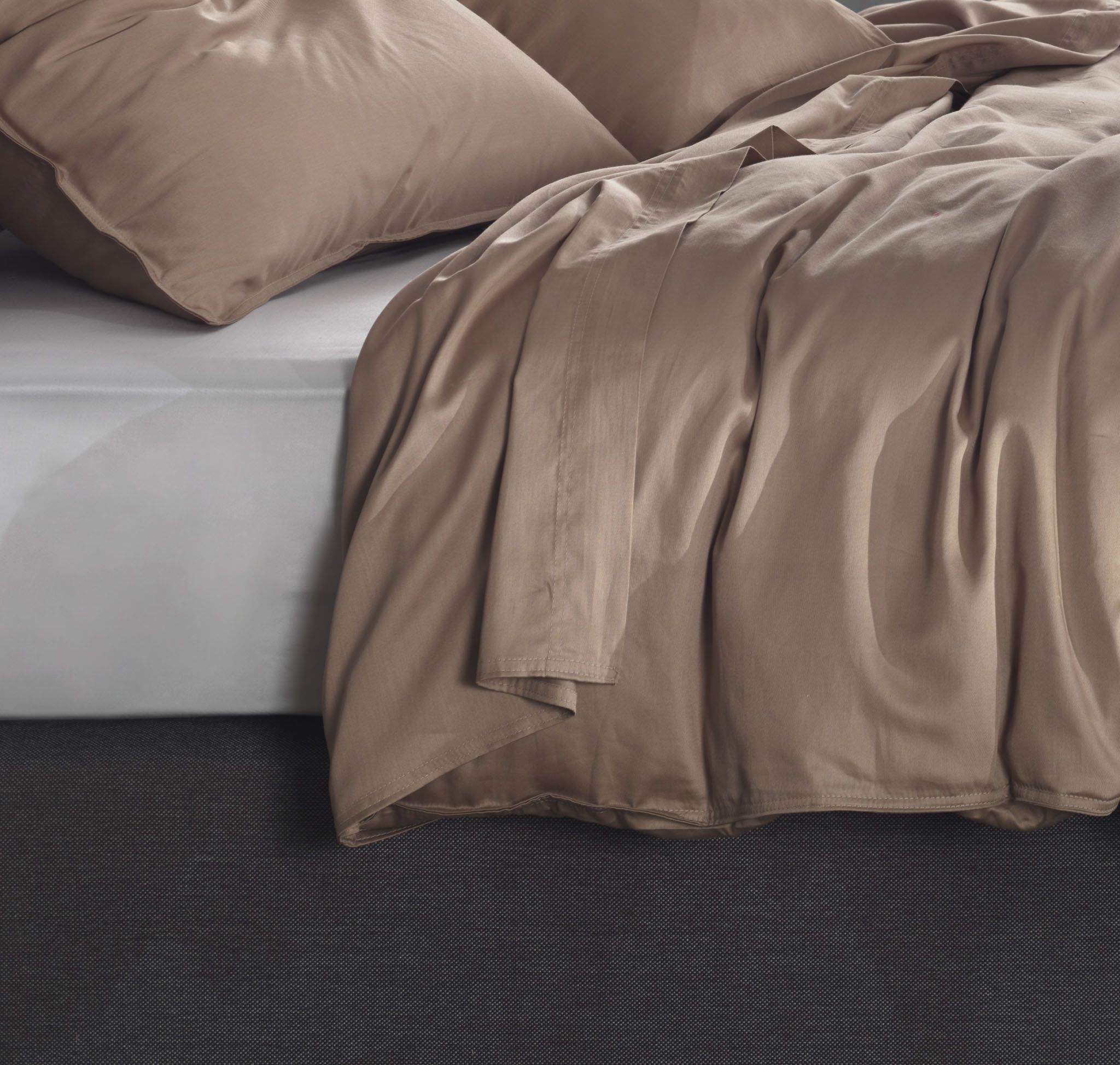 Zo Home laken Satinado Praline Brown satijn