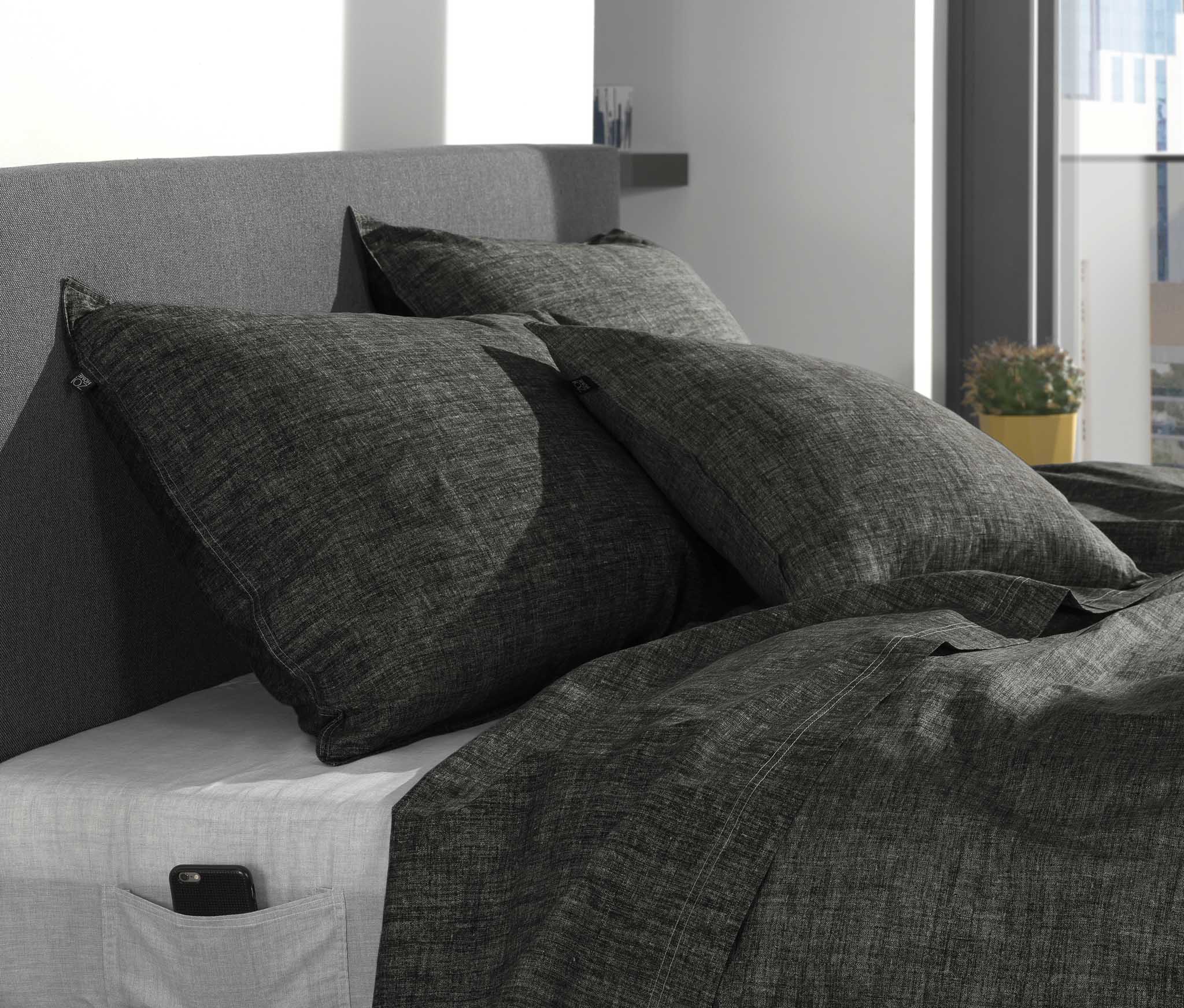 Zo Home kussensloop Lino Midnight Black katoen