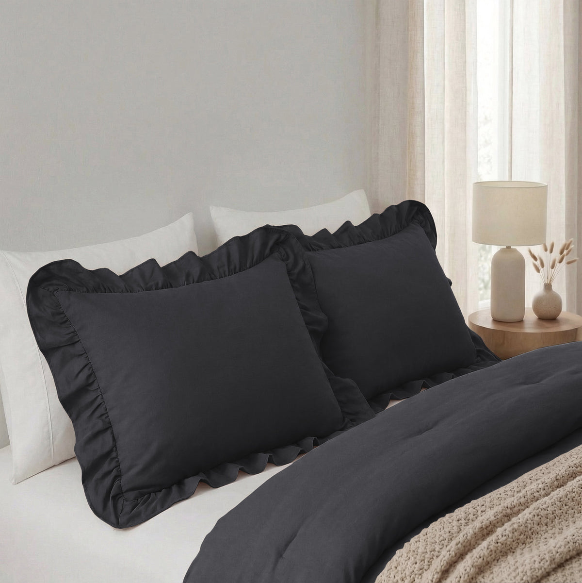 Sleeptime lazy dekbed Ruffles Antraciet