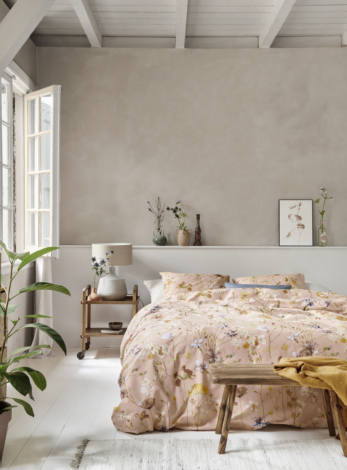 Ariadne at Home Dekbedovertrek Flanel Soft Flowers Nude