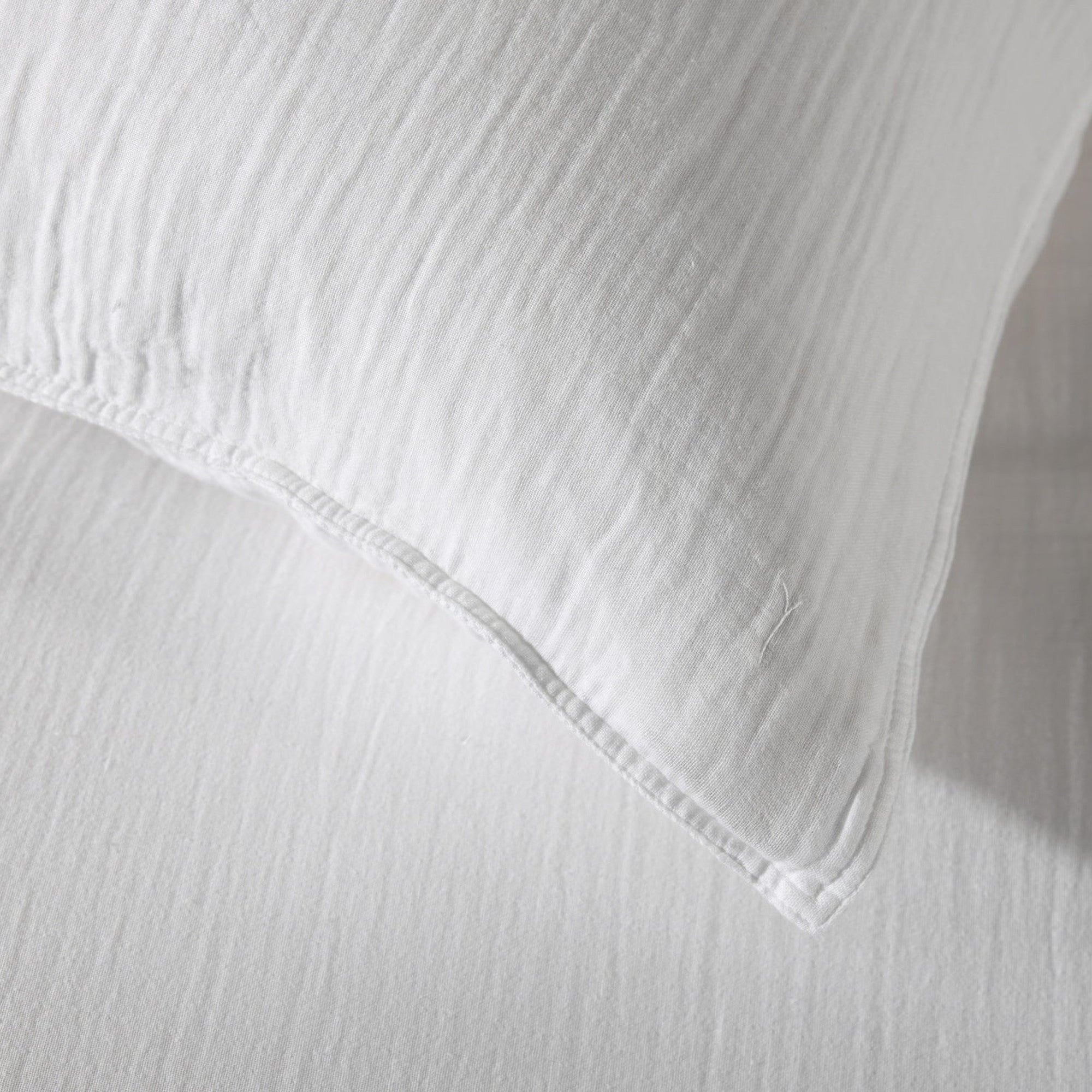 Yellow dekbedovertrek Suite Guadeloupe Blanc de Blanc mousseline
