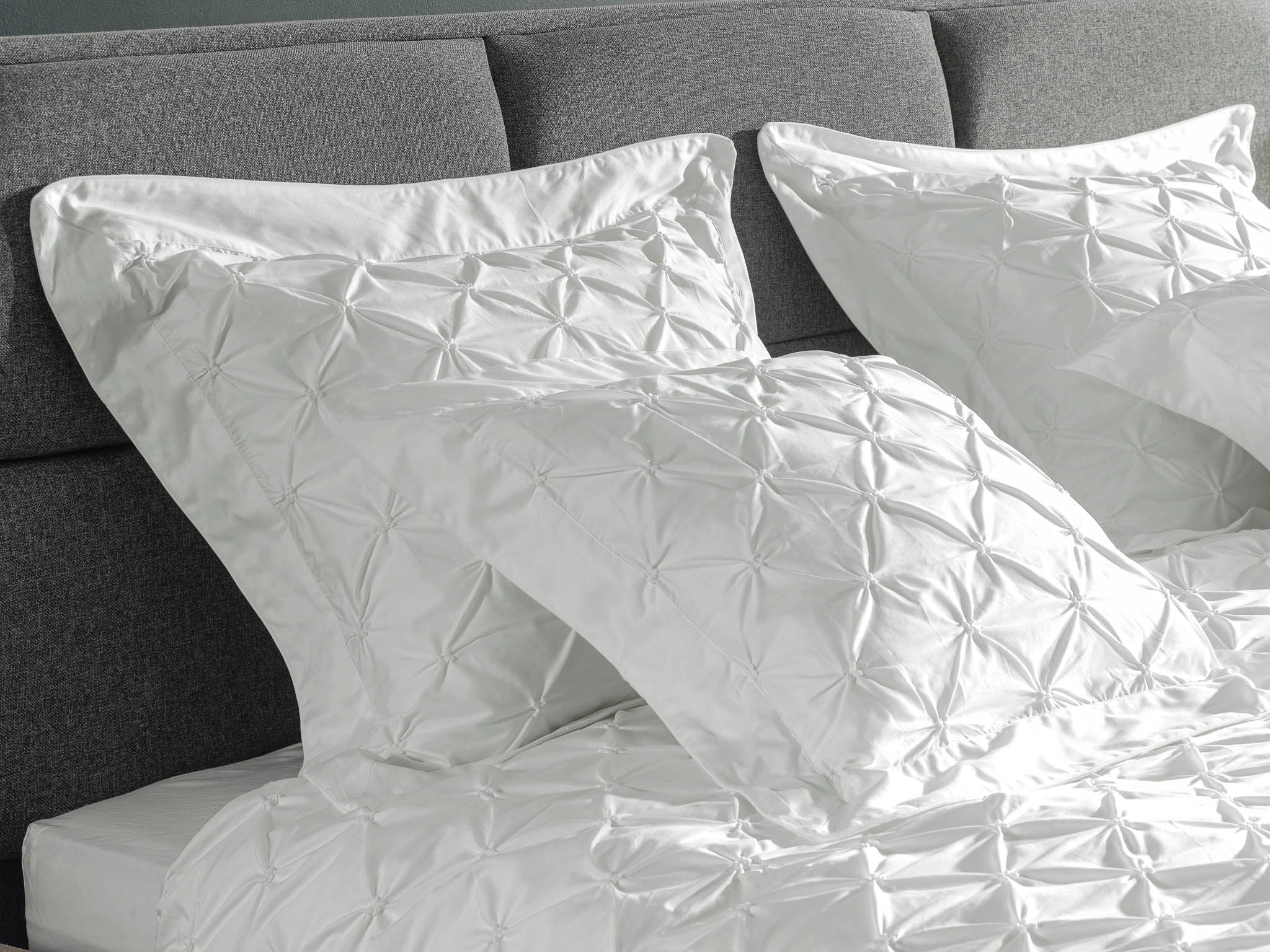 Yellow dekbedovertrek Como 4 White katoen percale