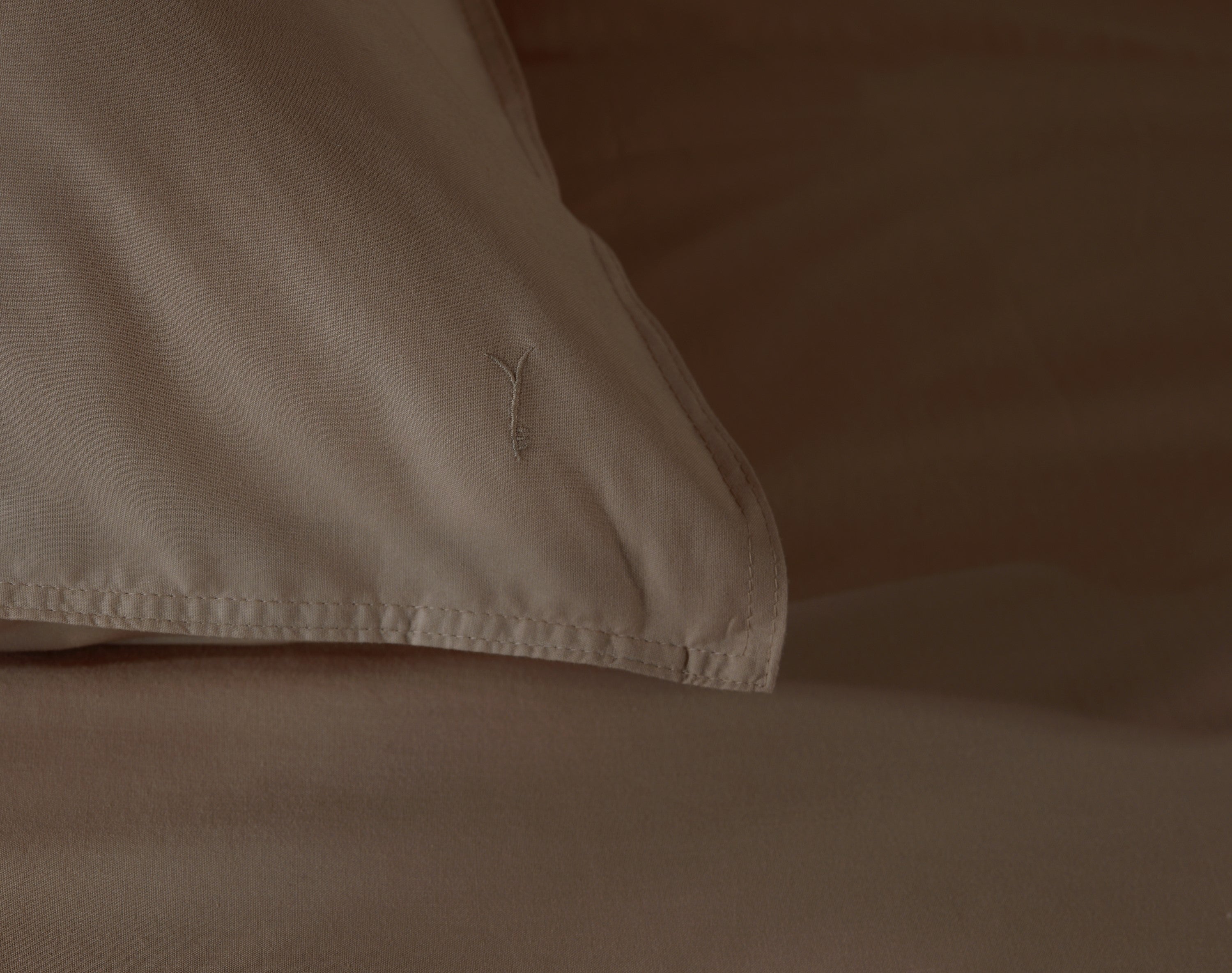 Yellow dekbedovertrek Suite Nairobi Plaza taupe gewassen katoen
