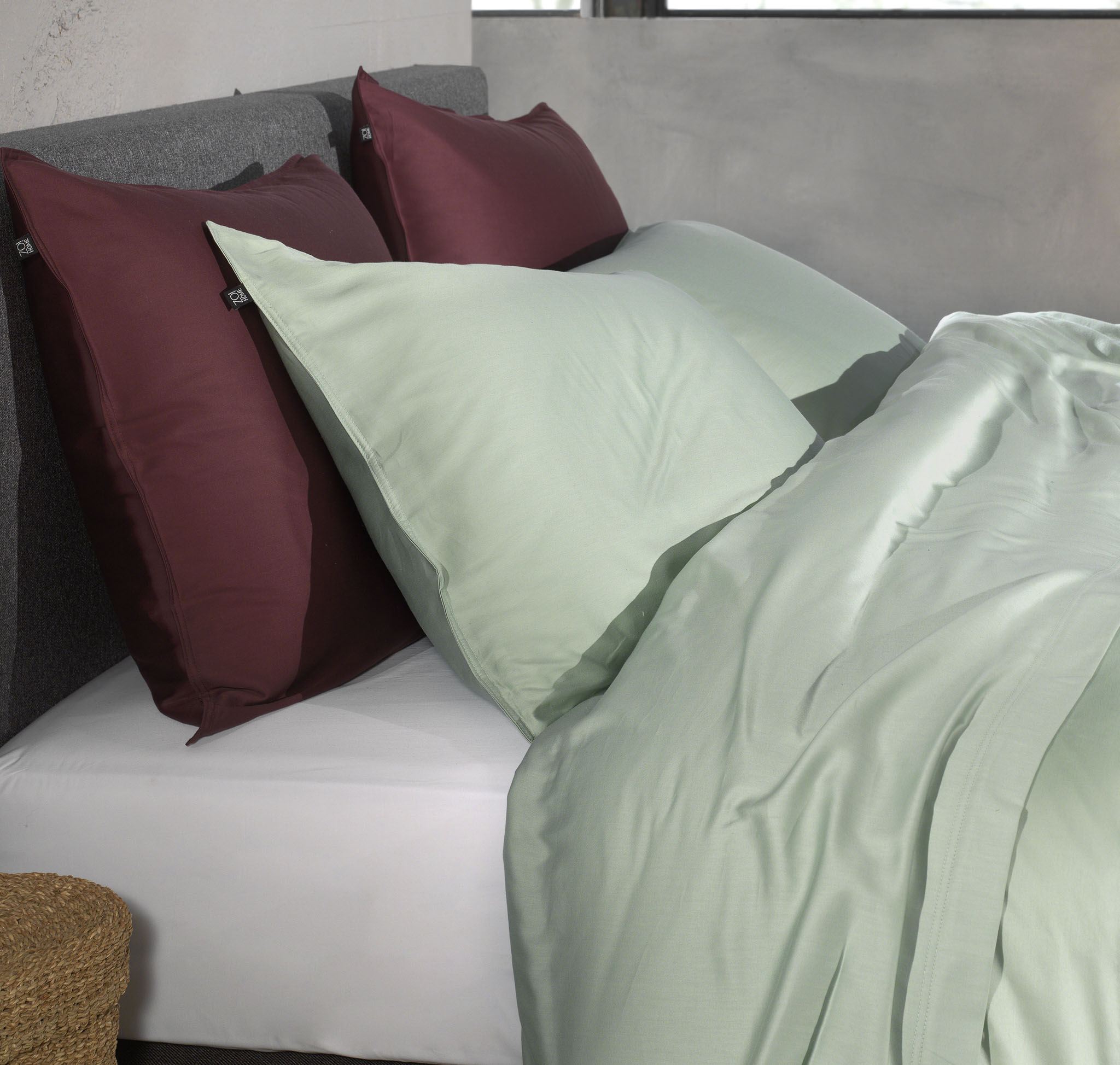 Zo Home kussensloop Satinado Foam Green satijn