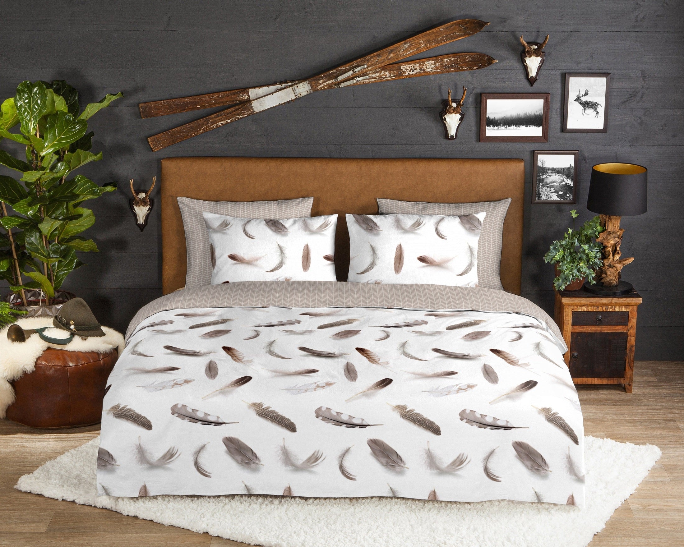 Good Morning Dekbedovertrek Flanel Feathers - White