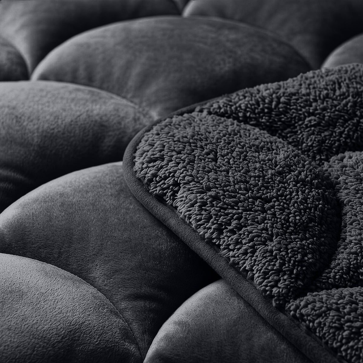 Sleeptime lazy dekbed Teddy/Velvet Zwart