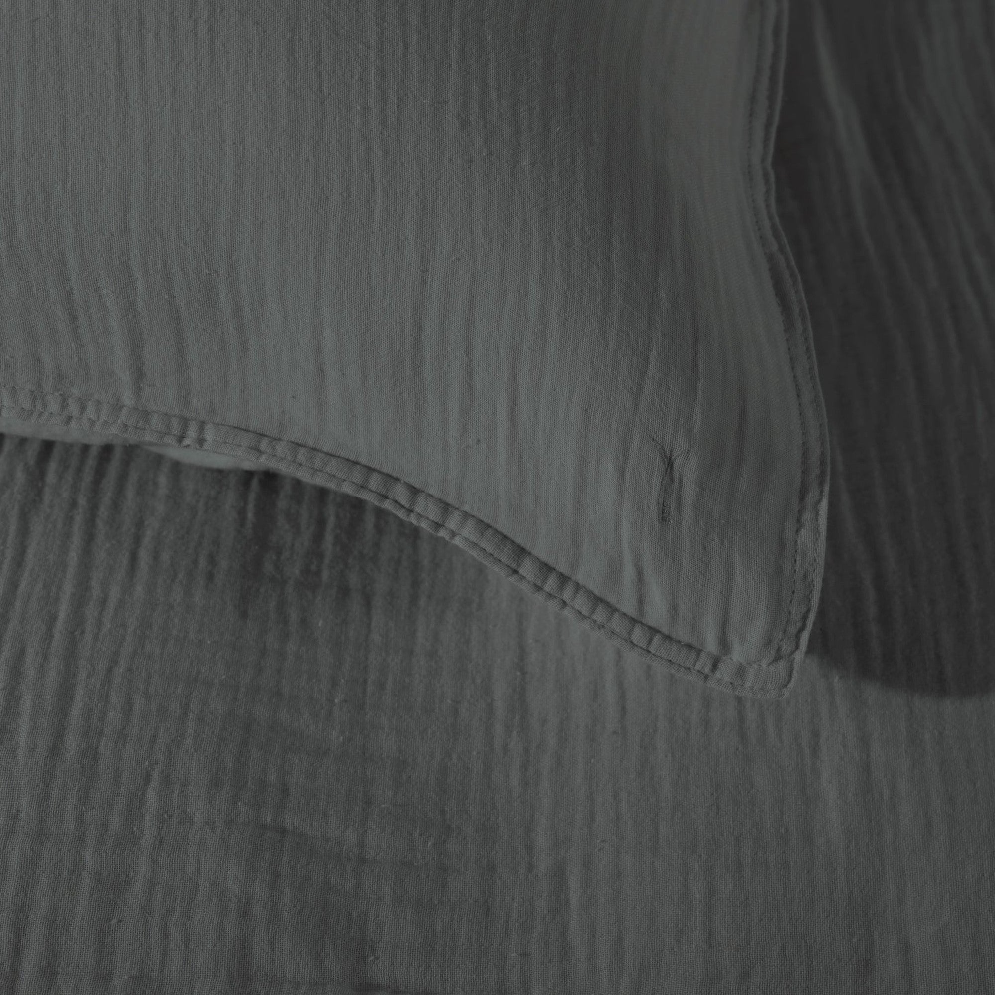 Yellow dekbedovertrek Suite Guadeloupe Beluga Grey mousseline